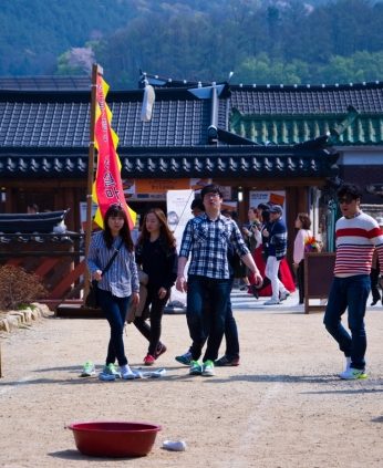 전통놀이 상설마당