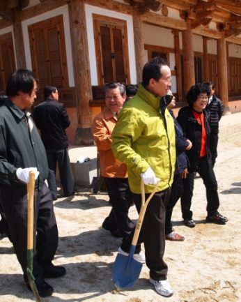 전주동헌 식목행사