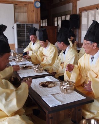 강암연묵회 백납병 기증 행사