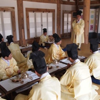 강암연묵회 백납병 기증 행사