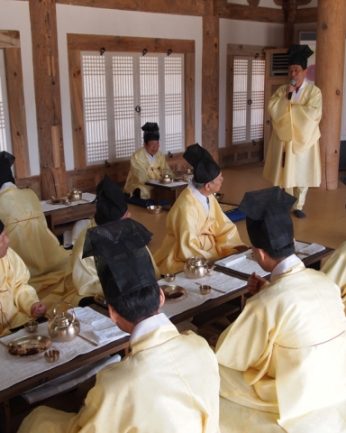 강암연묵회 백납병 기증 행사